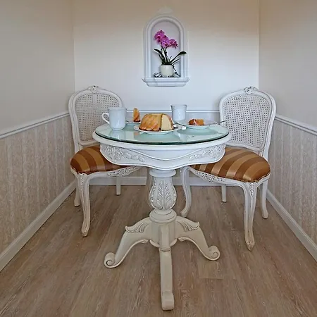 Katharina - Romantikappartements Mit Meerblick Aparthotel *