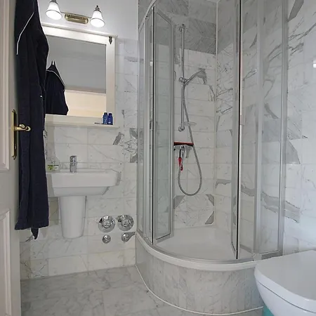 Katharina - Romantikappartements Mit Meerblick Aparthotel Sassnitz