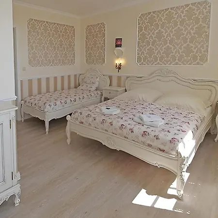 Aparthotel Katharina - Romantikappartements Mit Meerblick Sassnitz