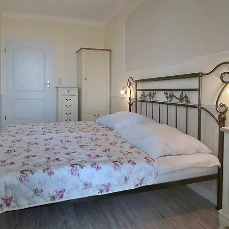 Aparthotel Katharina - Romantikappartements Mit Meerblick *